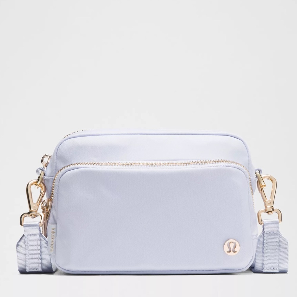 Lululemon Everywhere Crossbody Bag 2L Metal Hardware in Serene Blue/Gold